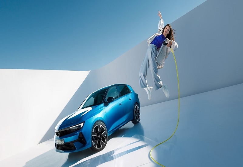 Opel Astra Elektrik Ön Siparişe Açıldı!