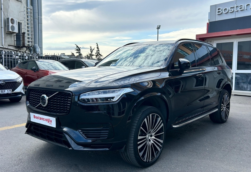 XC90 T8 RECHARGE PLUS DARK