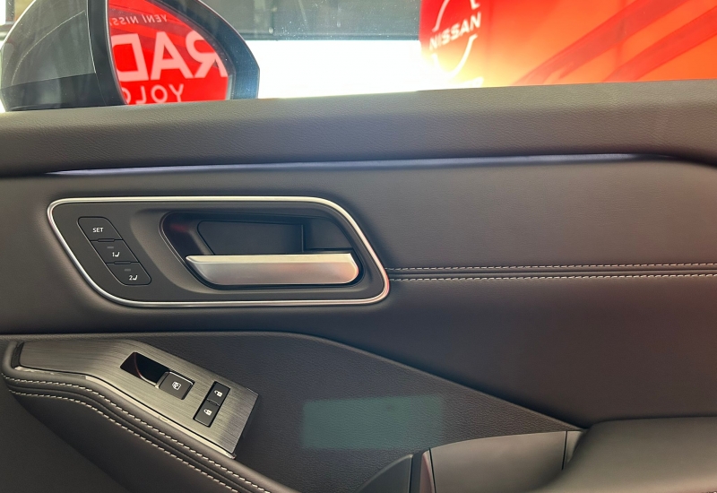 X-Trail Platinum Premium