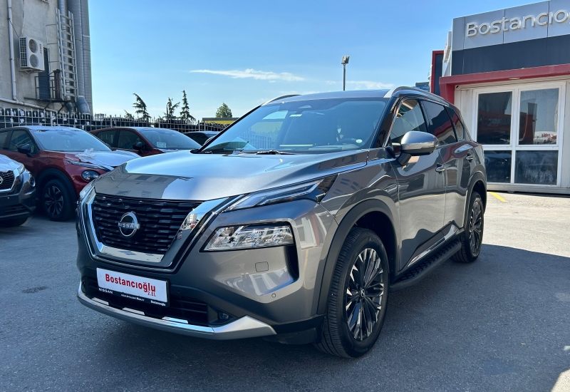 XTRAIL 1.5DIG-T PLATINUM PREMIUM